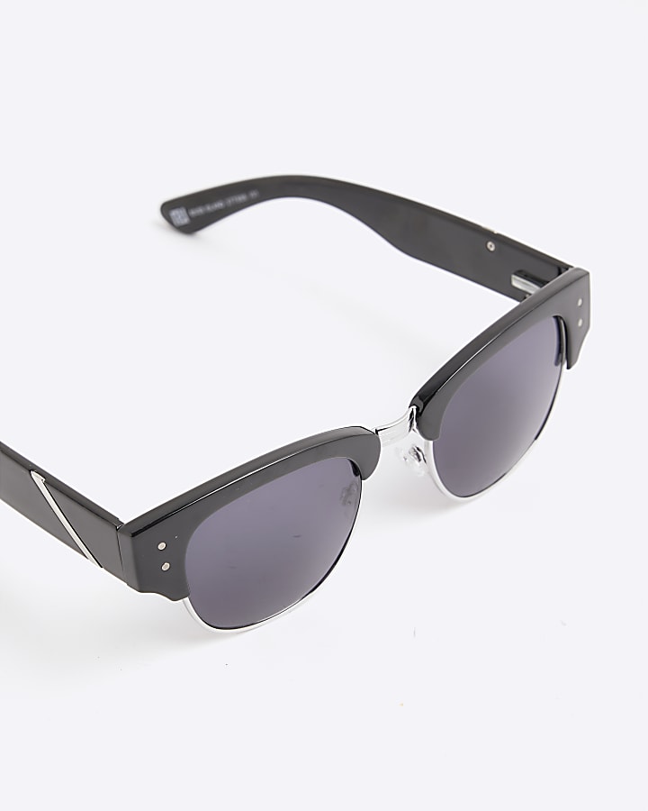 Black Plastic Chunky Wayfarer Sunglasses