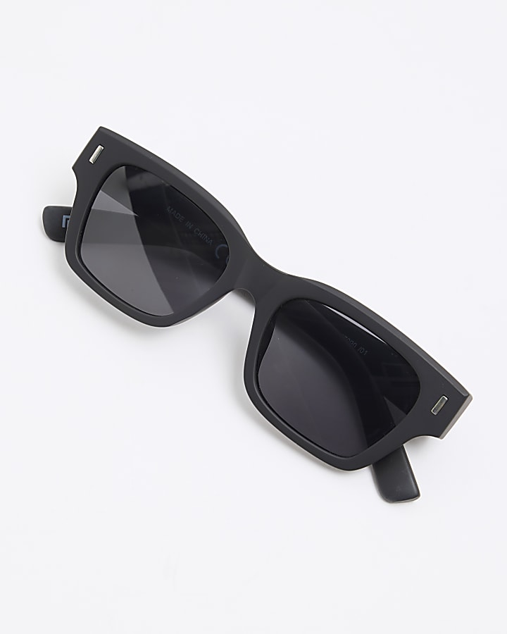 Black Wayfarer Sunglasses