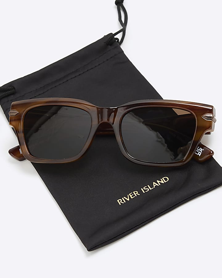 Brown Wayfarer Sunglasses