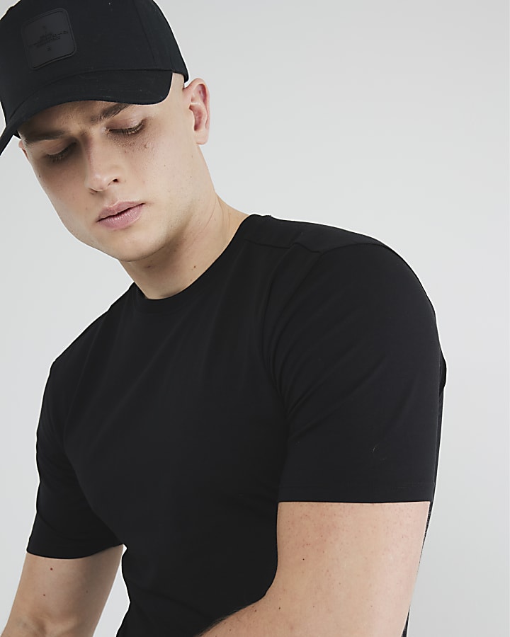 Black Muscle Fit Short Sleeve T-Shirt