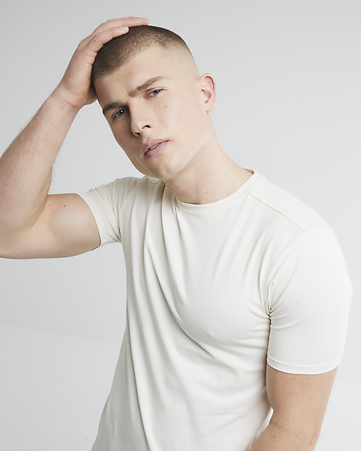 Beige Plain Muscle Fit T-shirt