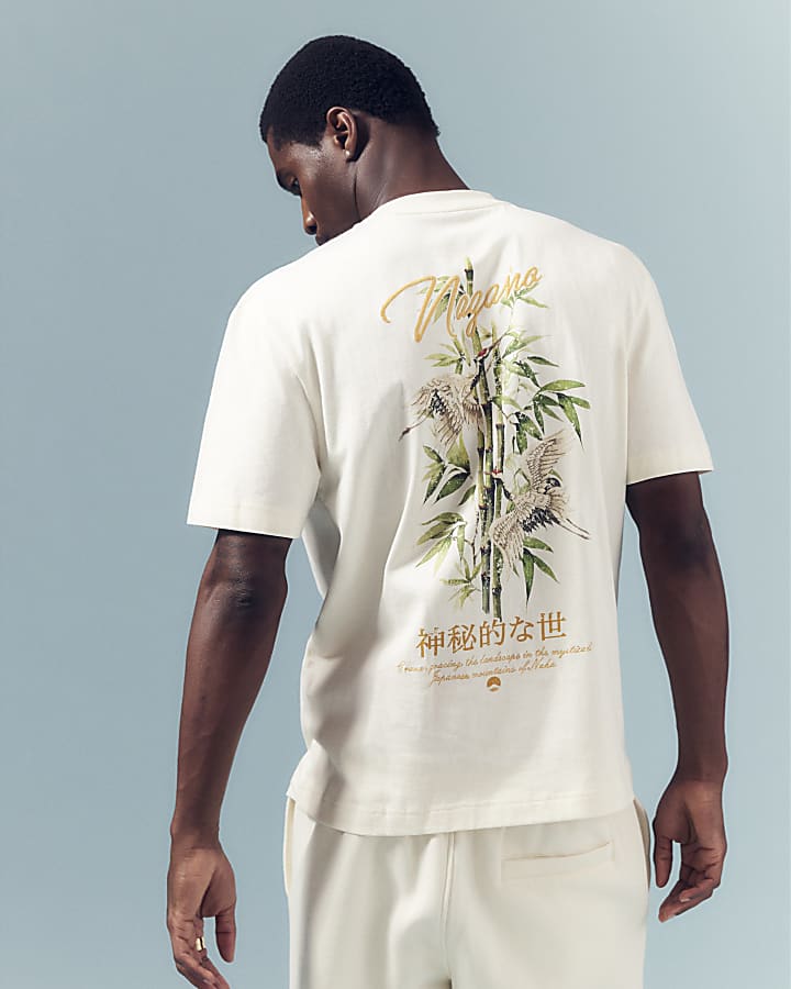 Cream Regular Fit Back Print Design T-shirt