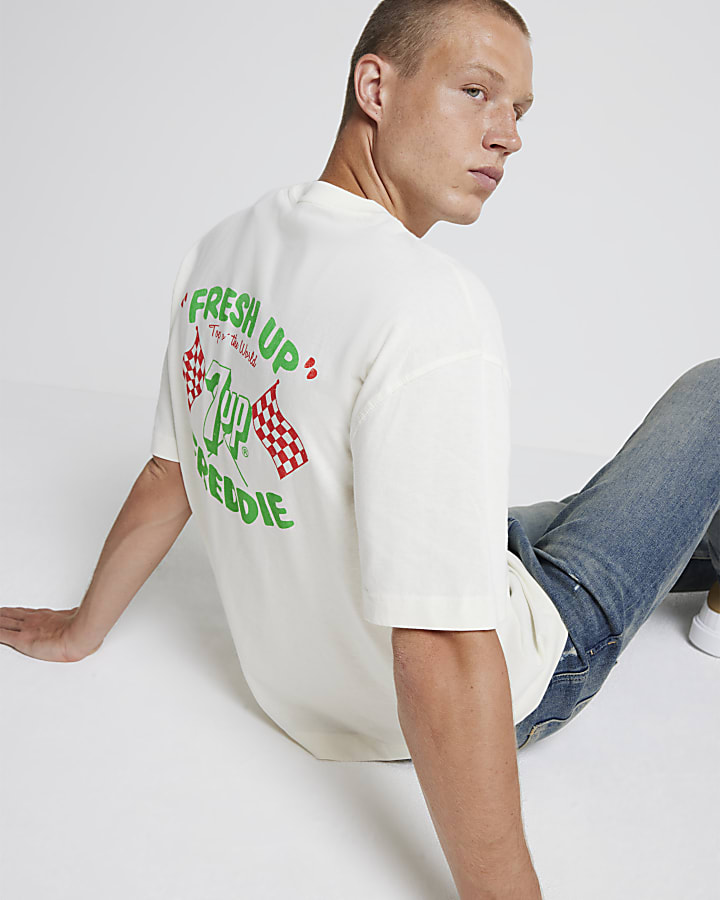 Beige oversized fit 7up graphic t-shirt