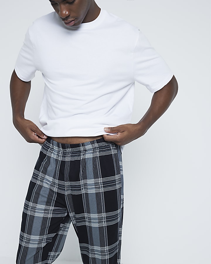 Black Check Printed Pyjamas Set