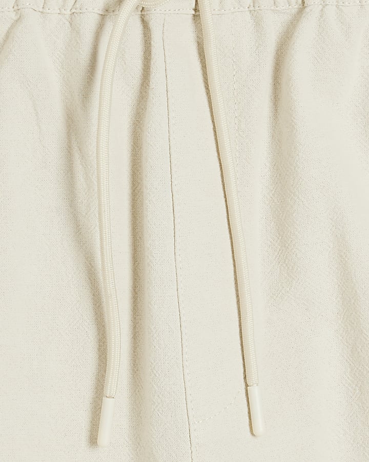 Cream Pull On Shorts