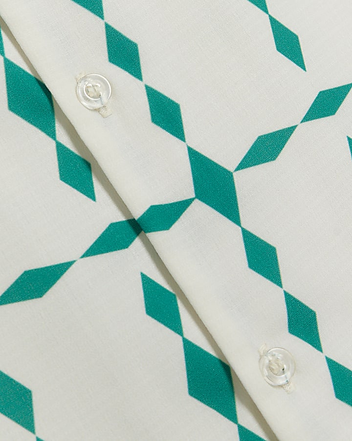 Blue regular fit diamond print revere shirt