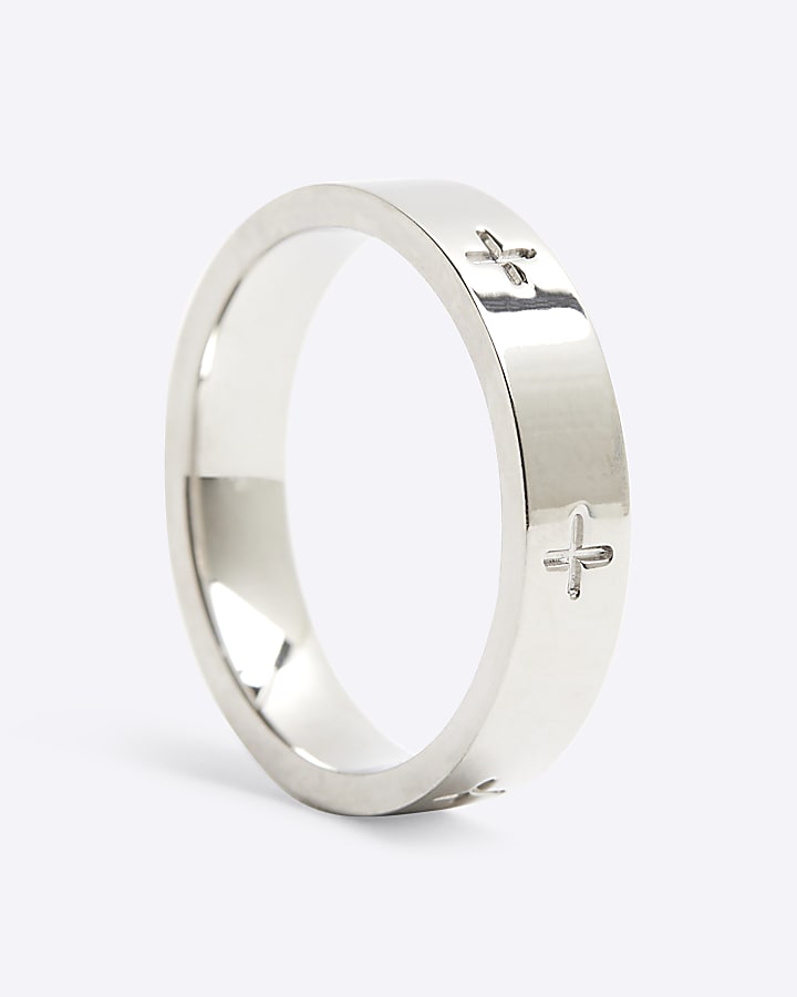 Silver stainless steel chain link ring