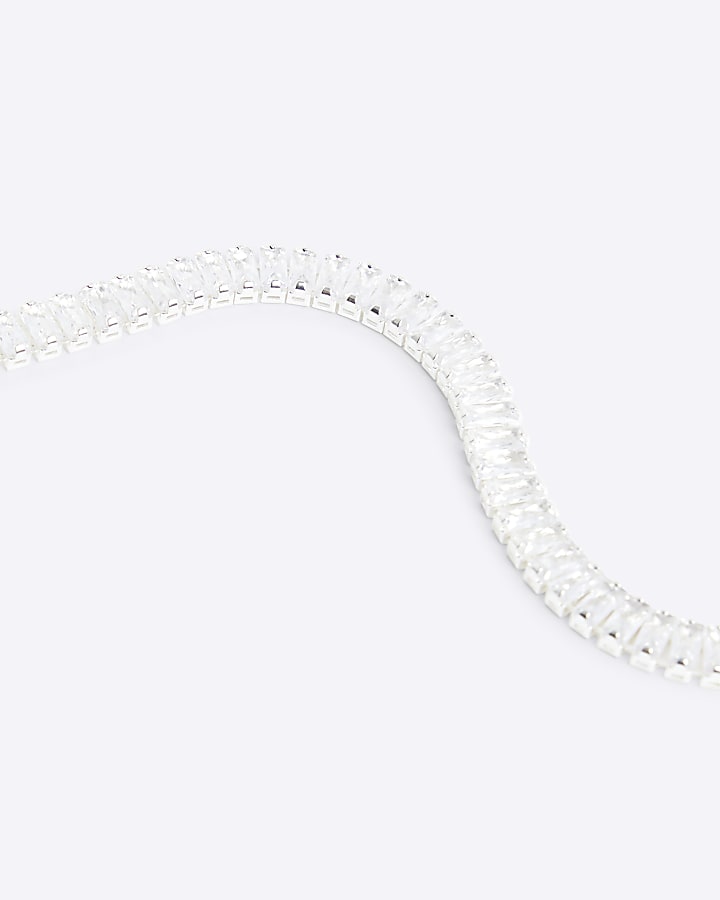 Silver colour textured necklace