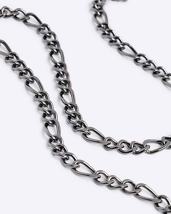 Silver colour chain link necklace