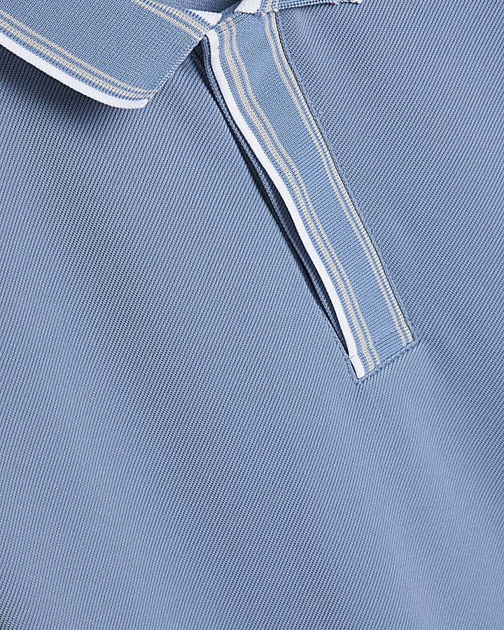 Blue Slim fit textured tipped polo shirt