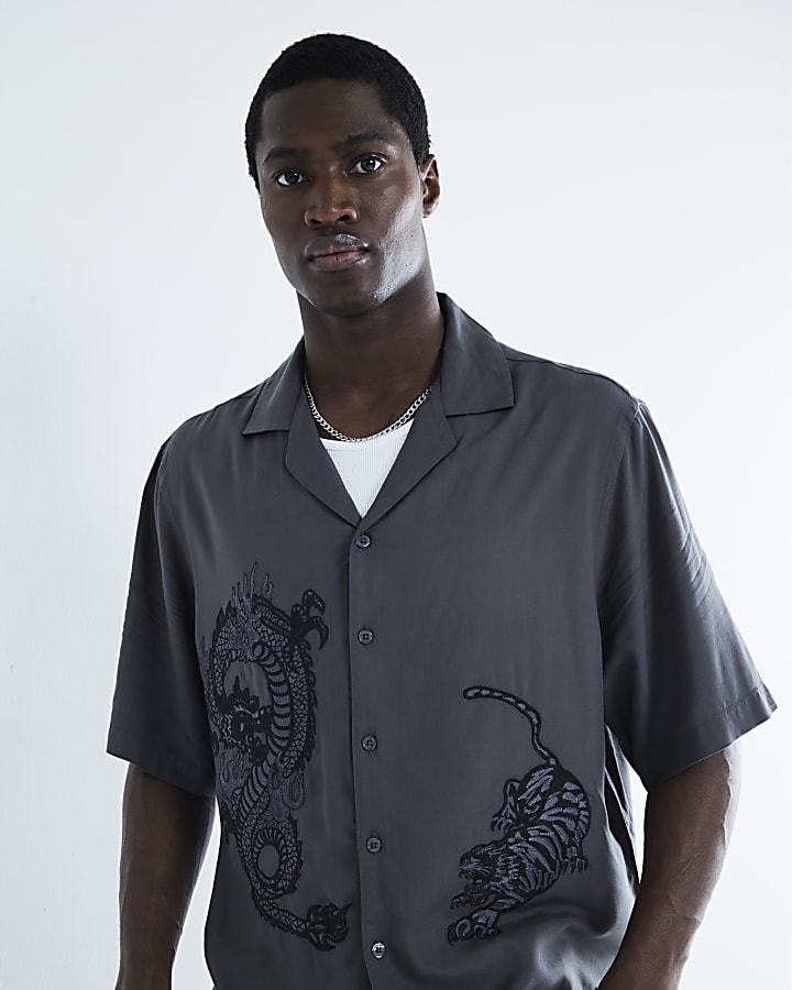 Grey Regular Fit Dragon Embroidery Shirt