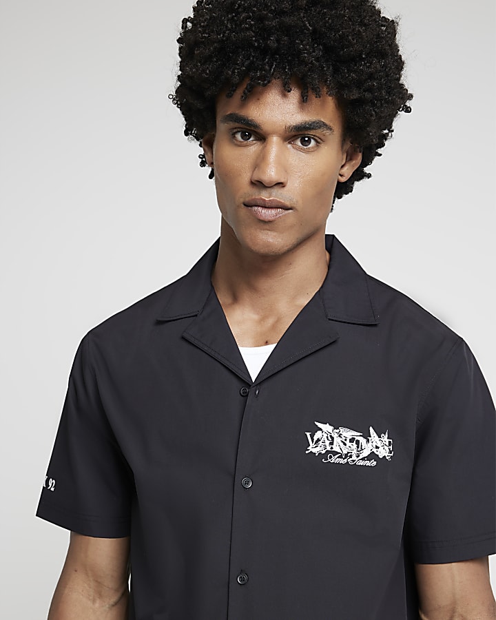 Black regular fit graphic revere shirt