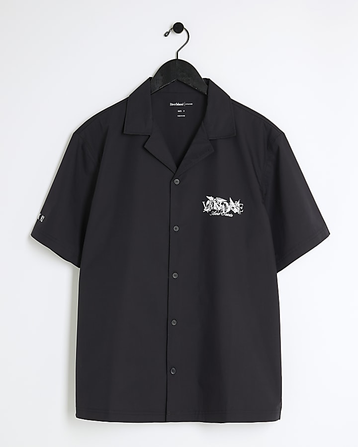 Black regular fit graphic revere shirt