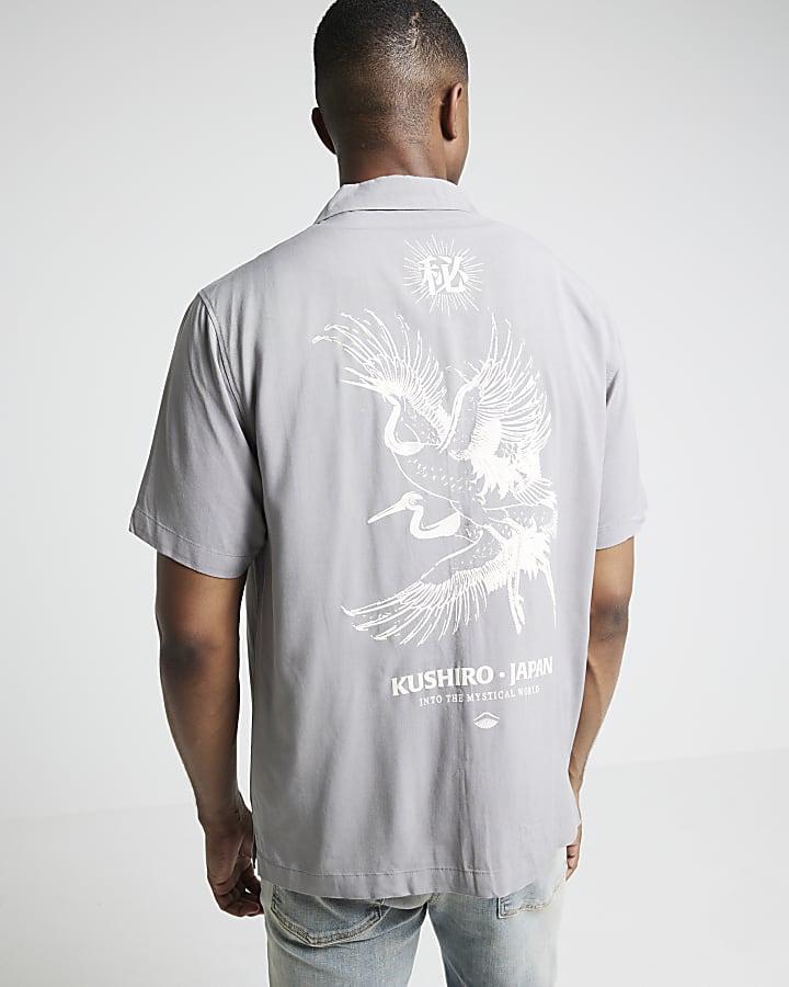 Grey regular fit crane graphic revere shirt