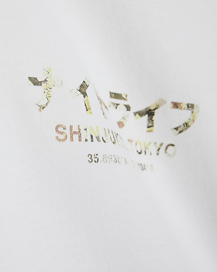 White regular fit Japanese graphic t-shirt