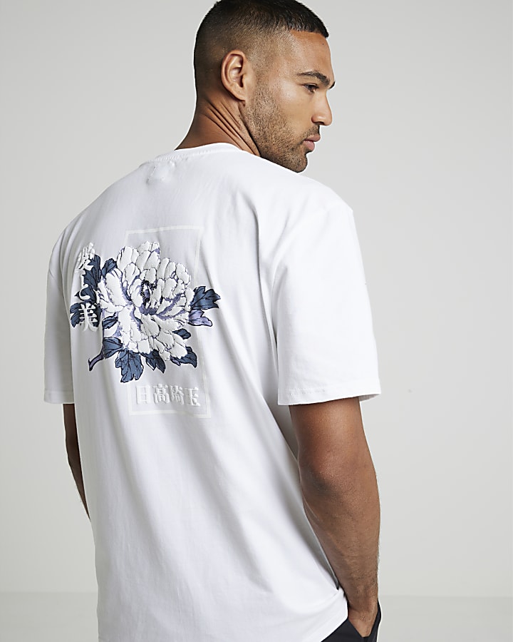 White short sleeve regular fit t-shirt