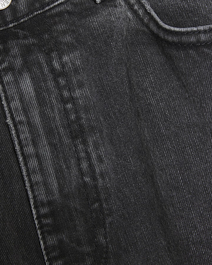 Black Tapered Fit Washed Jeans