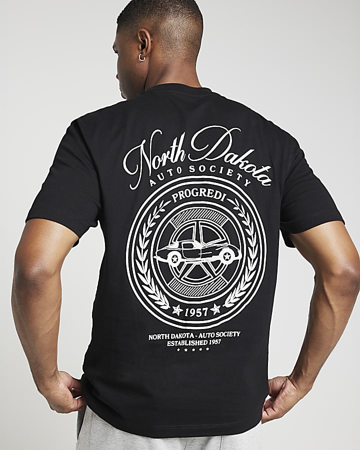 Black regular North Dakota graphic t-shirt