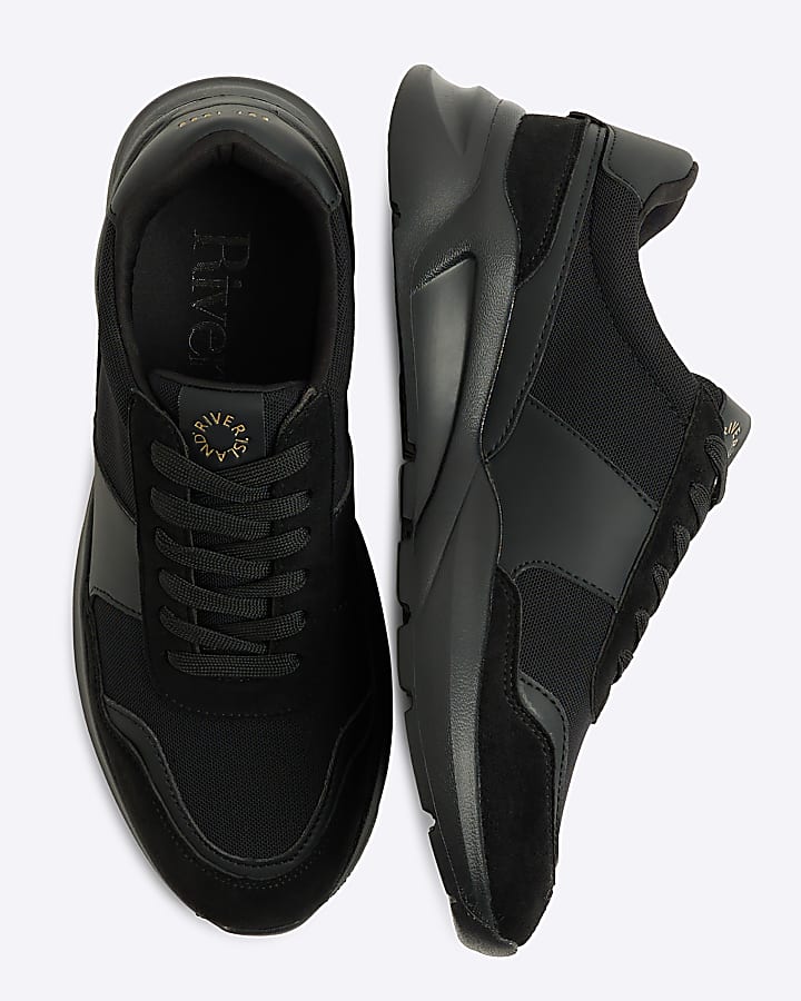 Black runner trainers