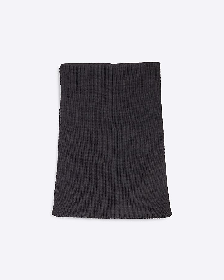 Black ribbed scarf