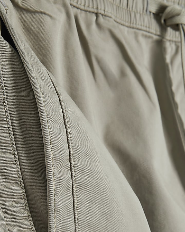 Beige regular fit cuffed cargo trousers