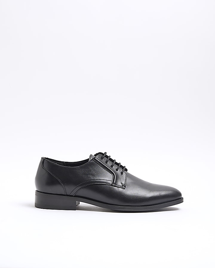 Black formal derby shoes