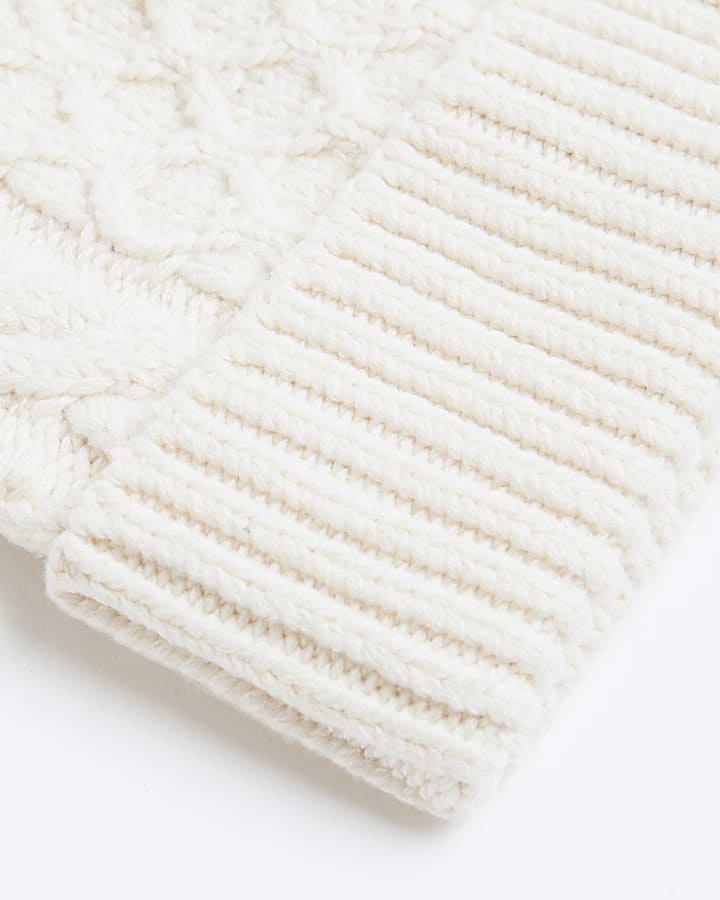 Beige chunky cable knit beanie hat
