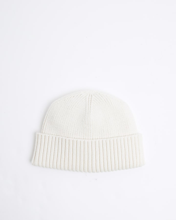 Beige knitted Docker beanie