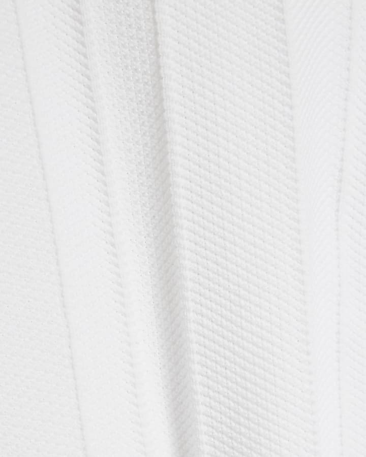 White muscle fit herringbone polo shirt