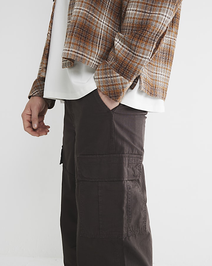 Brown loose fit cargo trousers