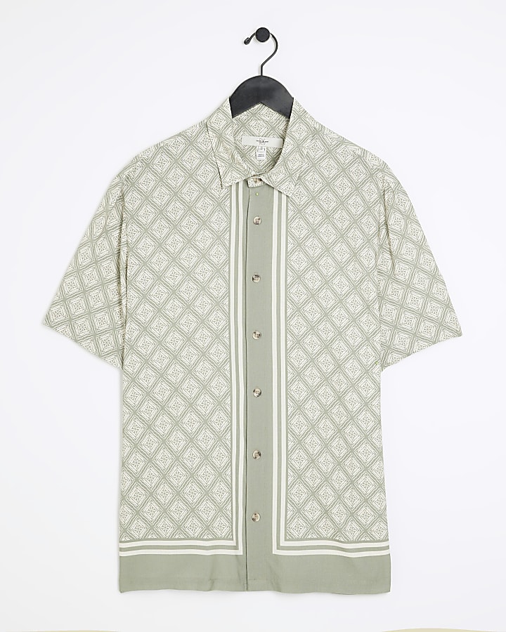 Green regular fit geometric shirt