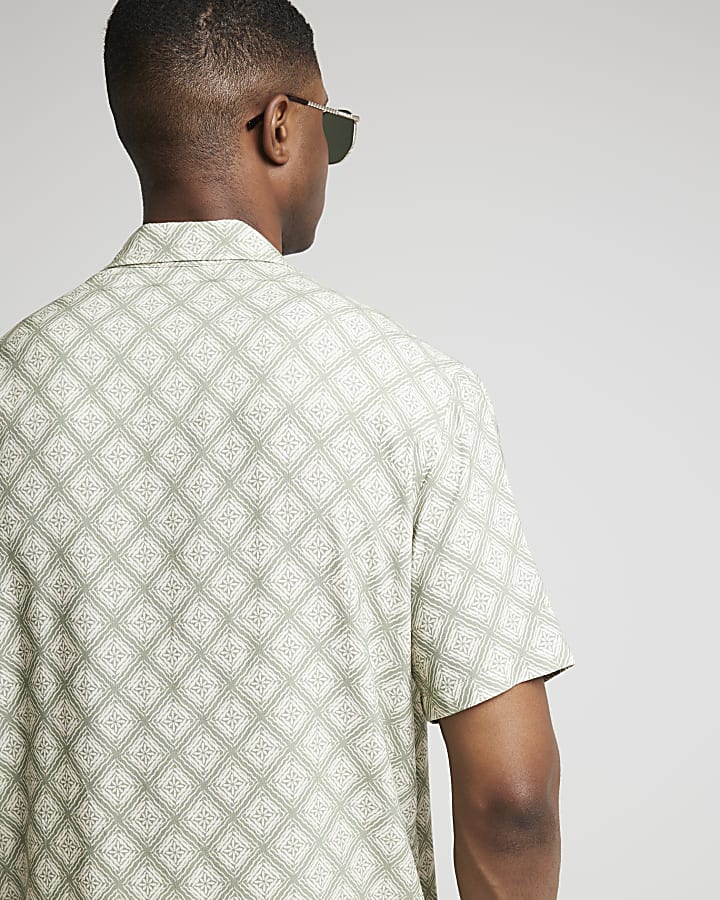 Green regular fit geometric shirt