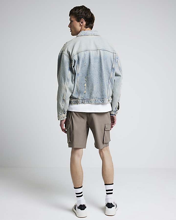 Beige regular fit smart cargo shorts