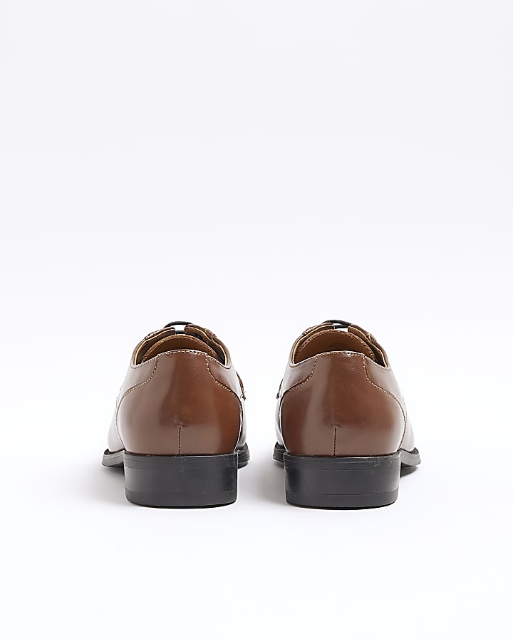 Brown formal derby shoes