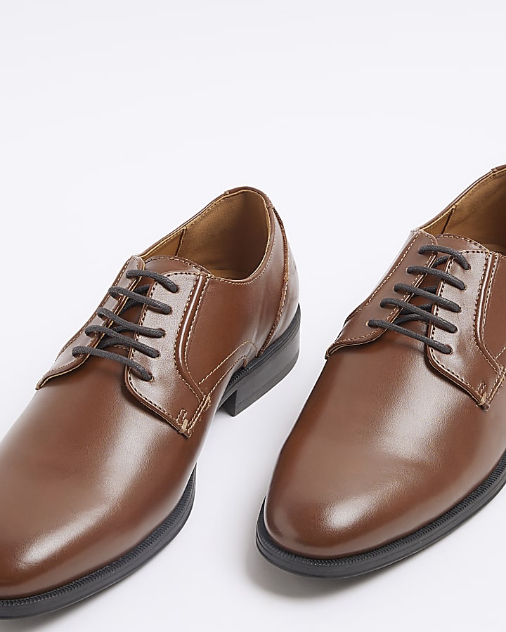 Brown formal derby shoes