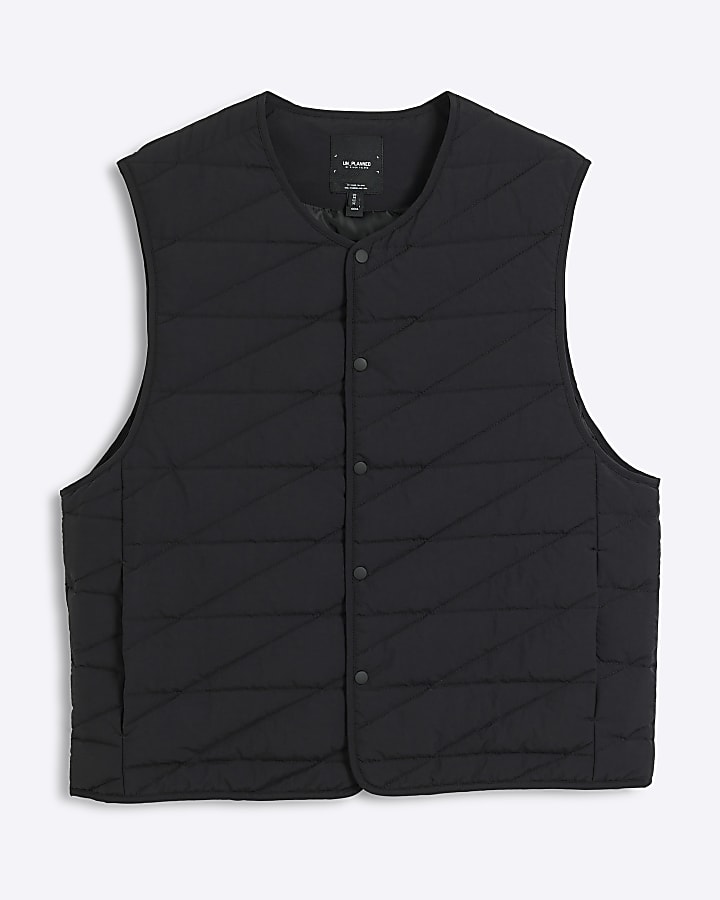 Black regular fit quilted gilet