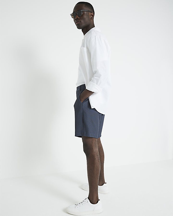 Blue slim fit plisse shorts