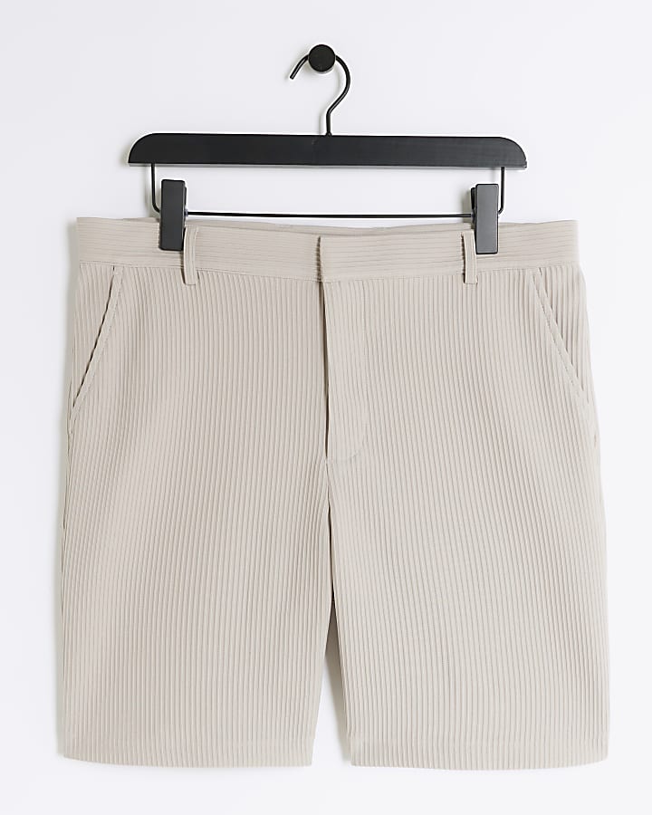 Beige slim fit plisse shorts