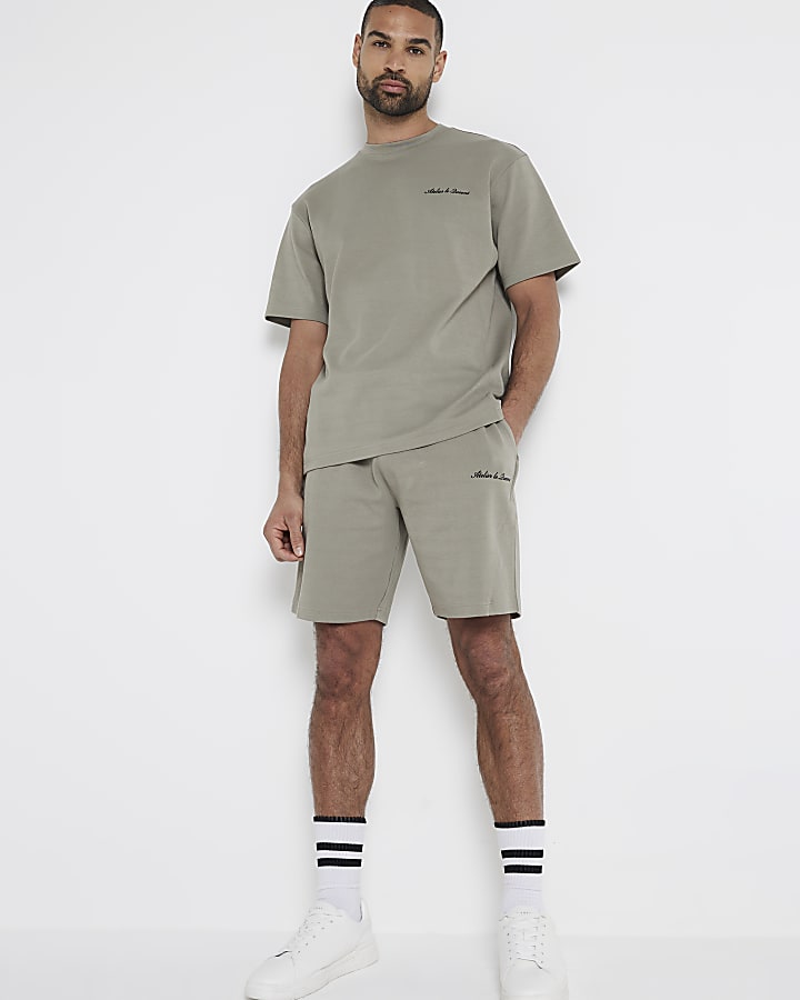 Khaki regular fit embroidered shorts