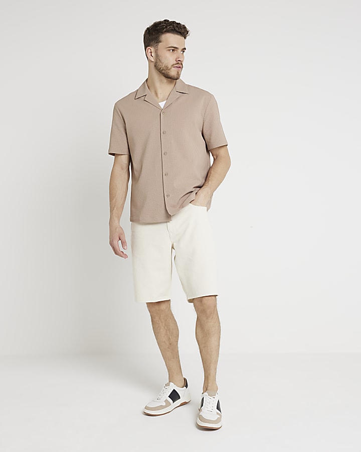 Beige slim fit relaxed denim shorts