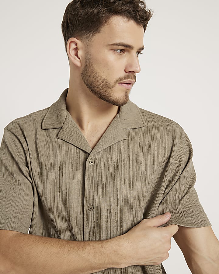 Khaki regular fit plisse revere shirt