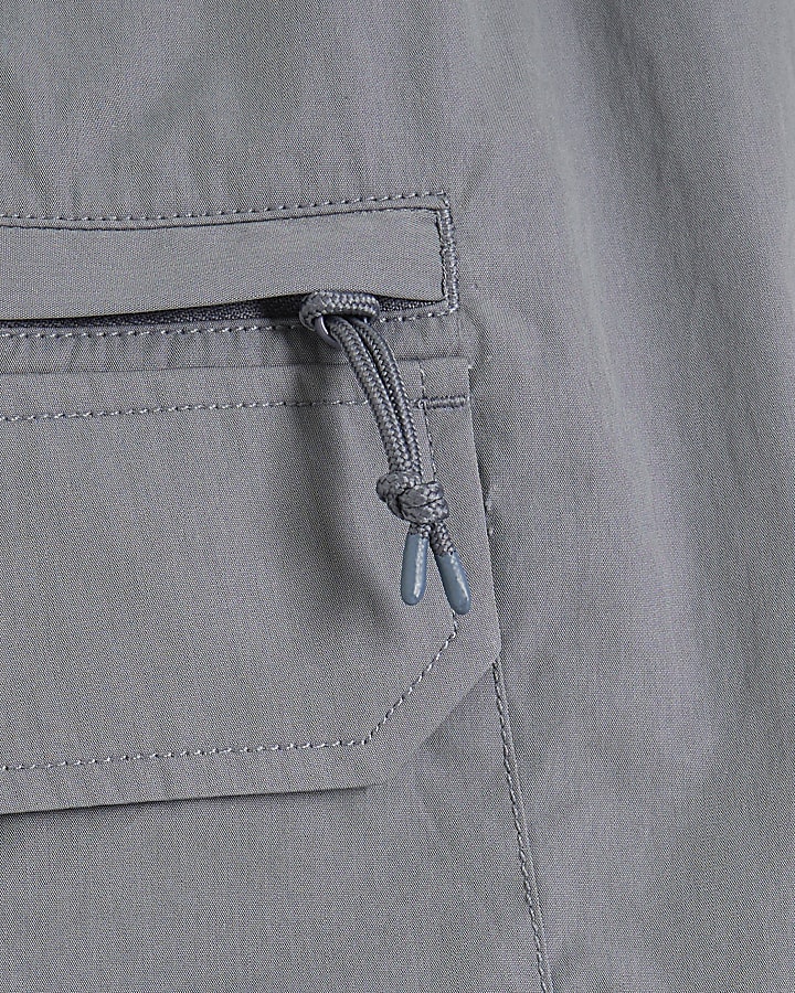 Blue regular fit cargo shorts