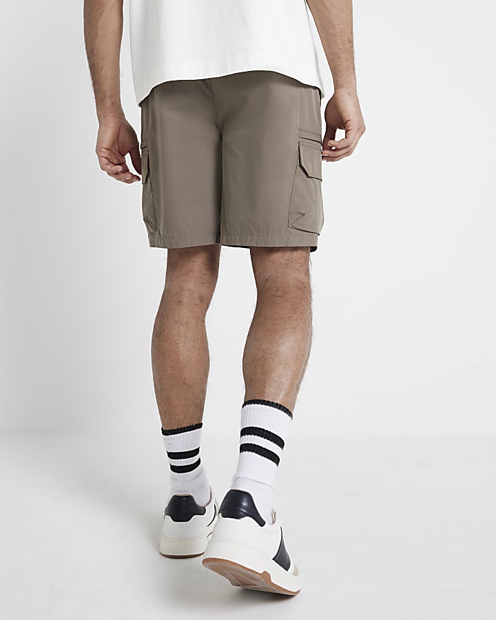 Brown regular fit cargo shorts