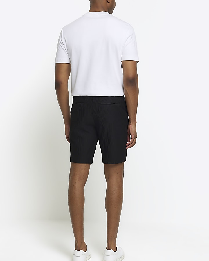 Black regular fit plisse shorts