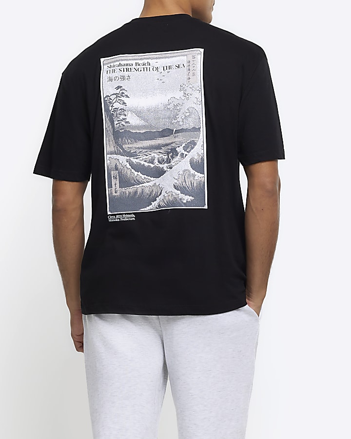 Black regular fit sea graphic t-shirt