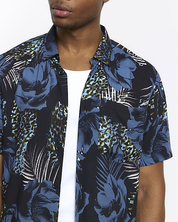 Blue regular fit floral short sleeve shirt