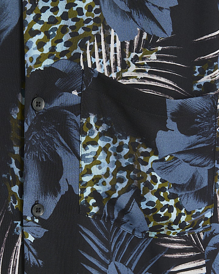 Blue regular fit floral short sleeve shirt