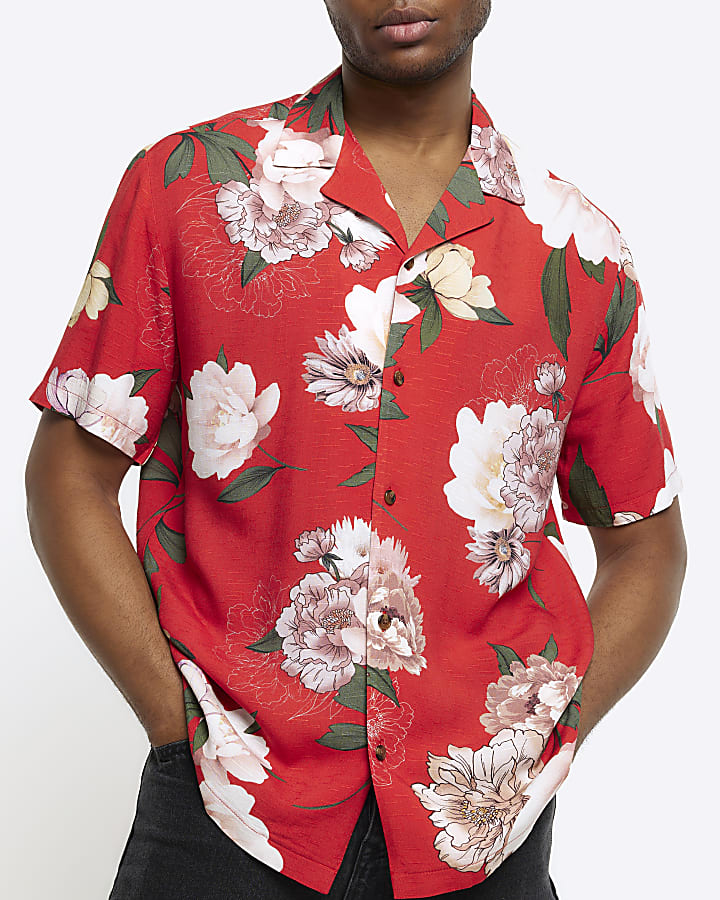 Red regular fit floral revere shirt