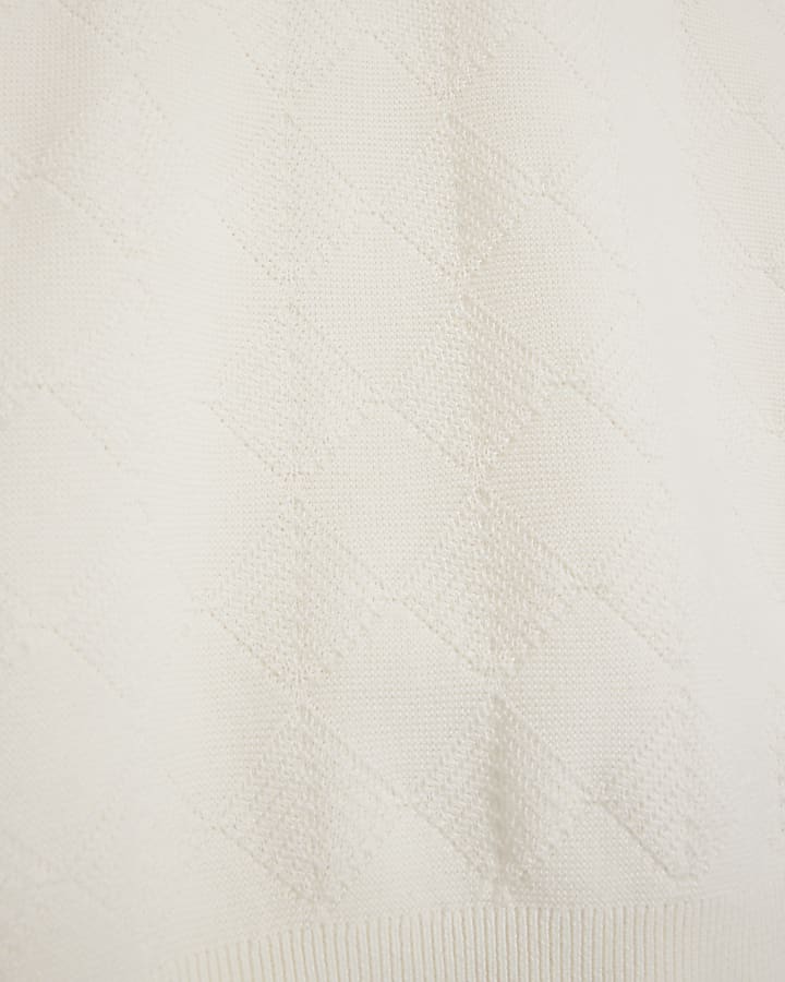 White slim fit diamond stitch knit polo shirt