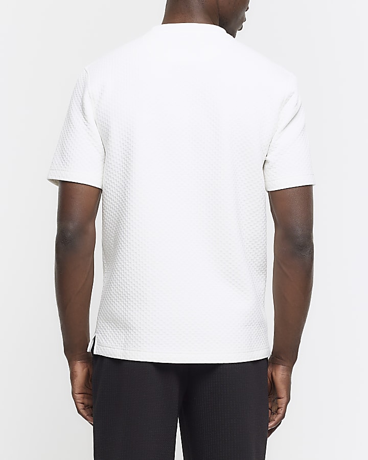 White slim fit quilted t-shirt